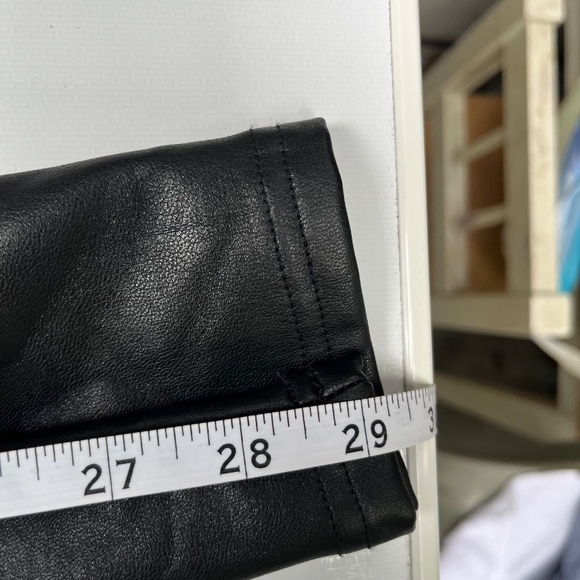 7 For All Mankind Black Vegan Leather Leggings, 1X - Picture 9 of 9